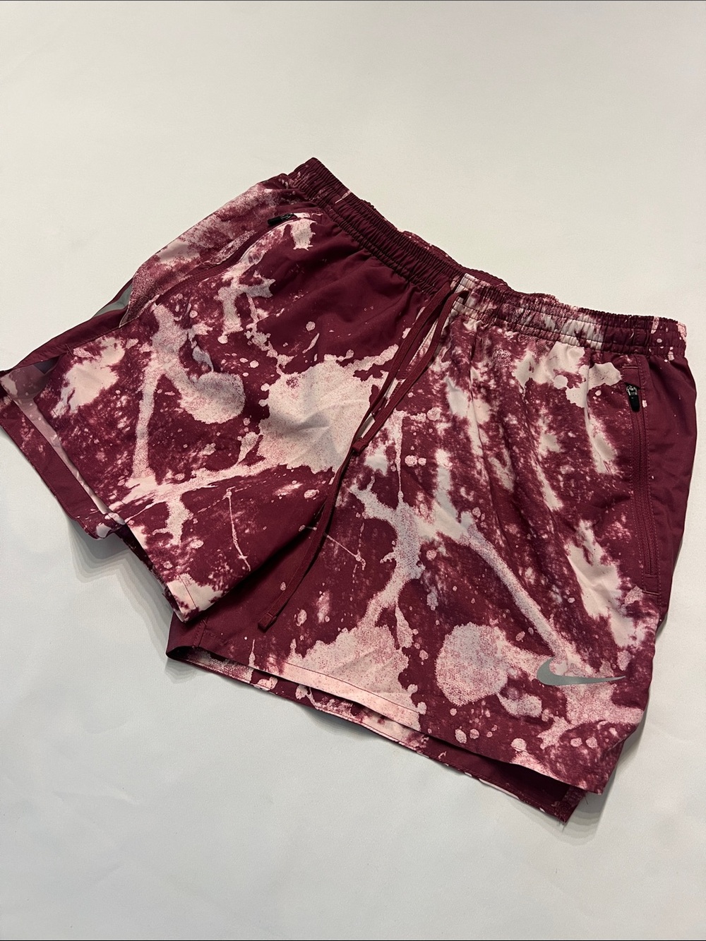 Nike Maroon and Light Pink Tie-Dye Athletic Shorts w 3 pockets Great Condition